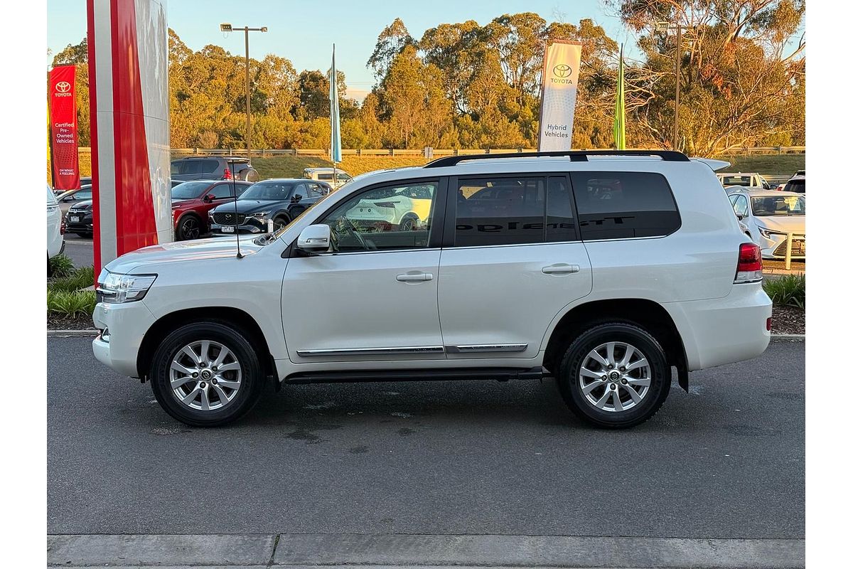 2016 Toyota Landcruiser Sahara VDJ200R