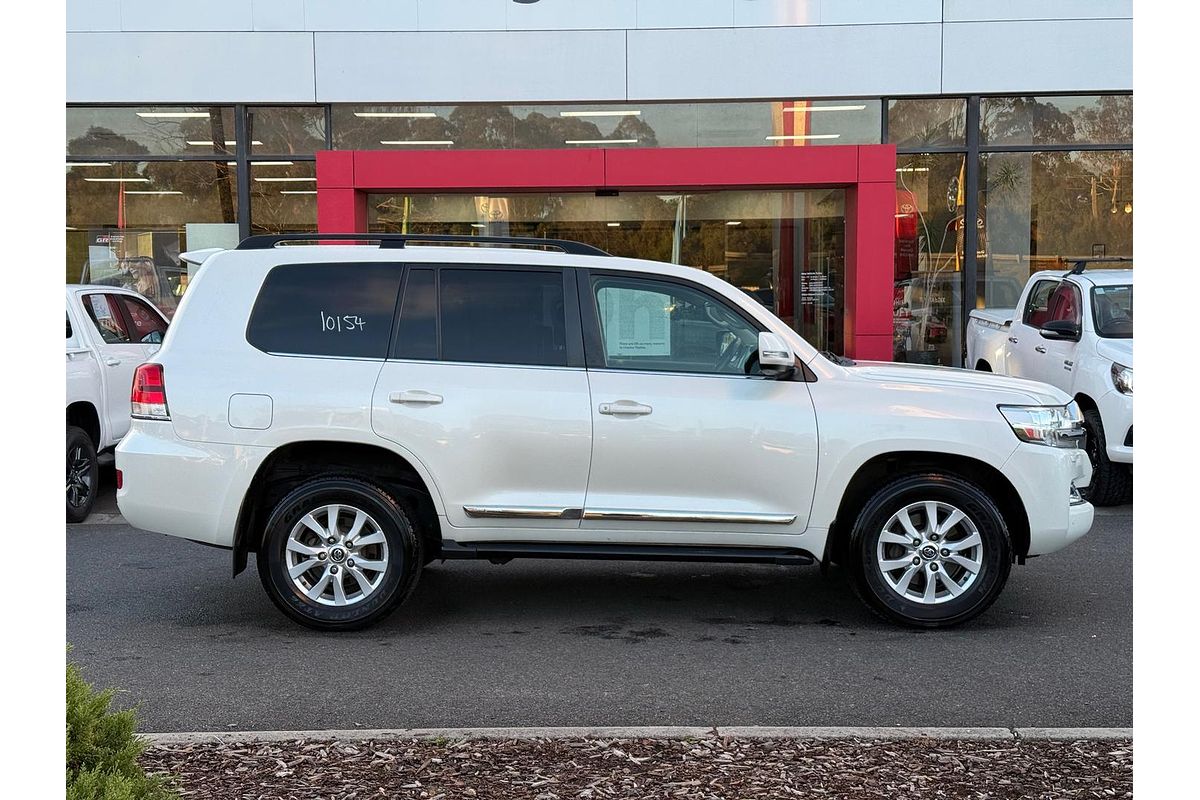 2016 Toyota Landcruiser Sahara VDJ200R