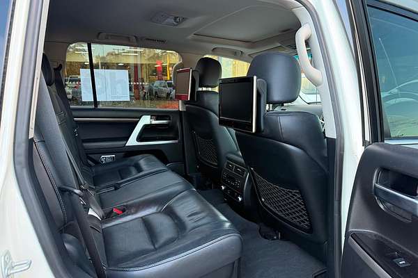 2016 Toyota Landcruiser Sahara VDJ200R