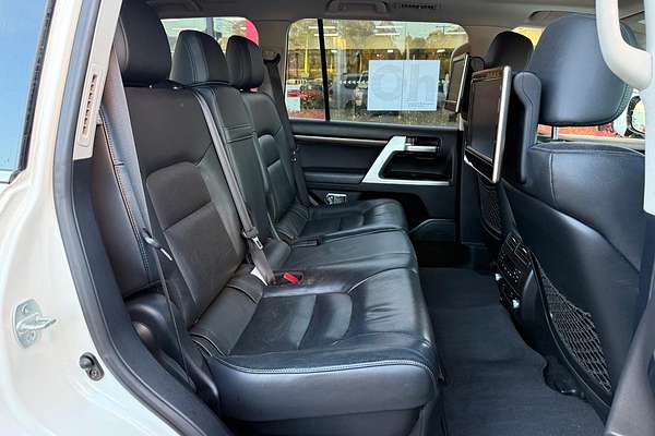 2016 Toyota Landcruiser Sahara VDJ200R