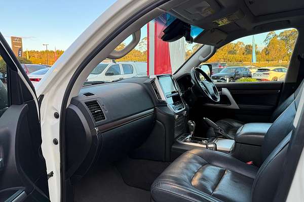 2016 Toyota Landcruiser Sahara VDJ200R
