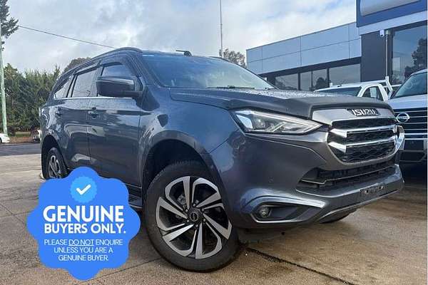 2022 Isuzu MU-X LS-T