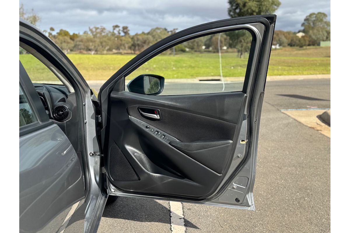 2016 Mazda 2 Neo DL Series