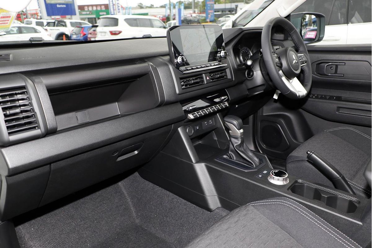 2025 Mitsubishi Triton GLX-R MV 4X4