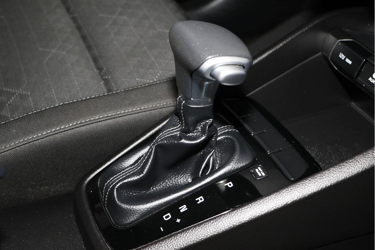2017 Kia Rio S YB