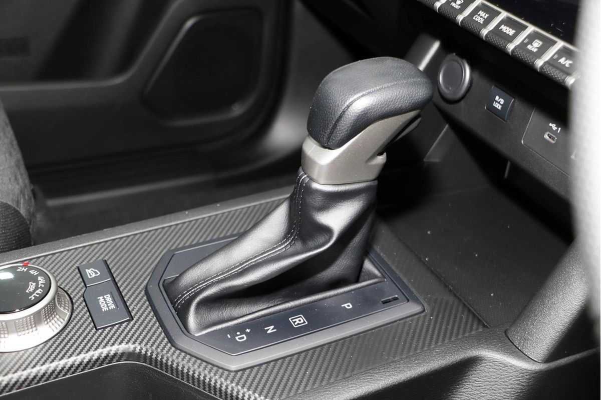 2025 Mitsubishi Triton GLX-R MV 4X4