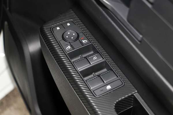 2025 Mitsubishi Triton GLX-R MV 4X4