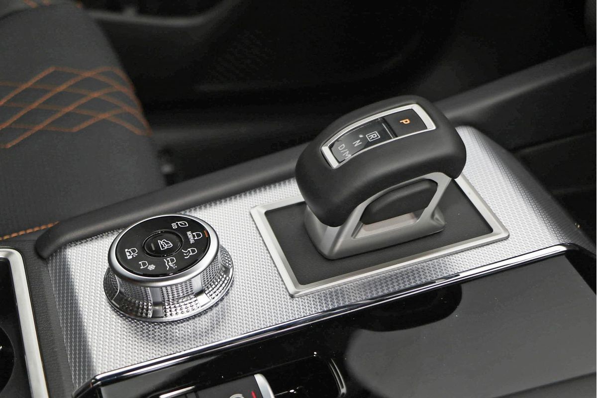 2024 Mitsubishi Outlander Exceed Tourer ZM