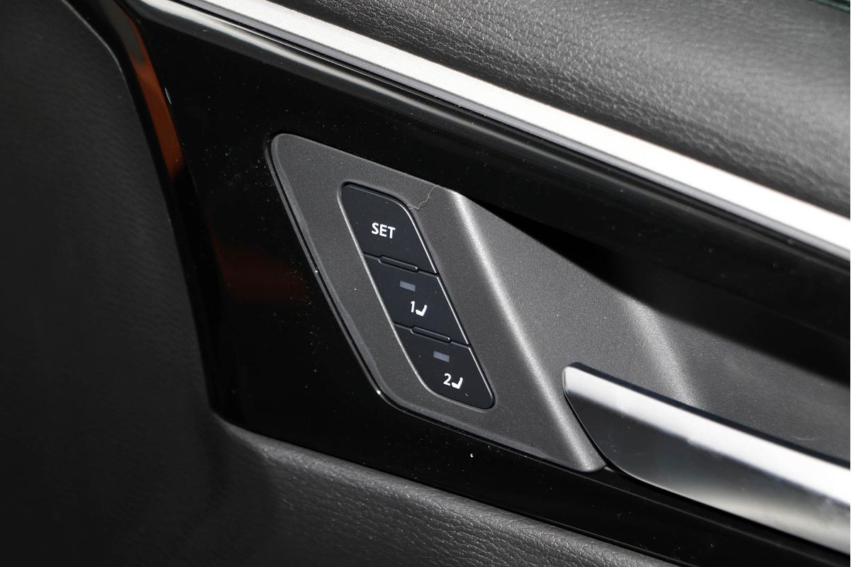 2024 Mitsubishi Outlander Exceed Tourer ZM