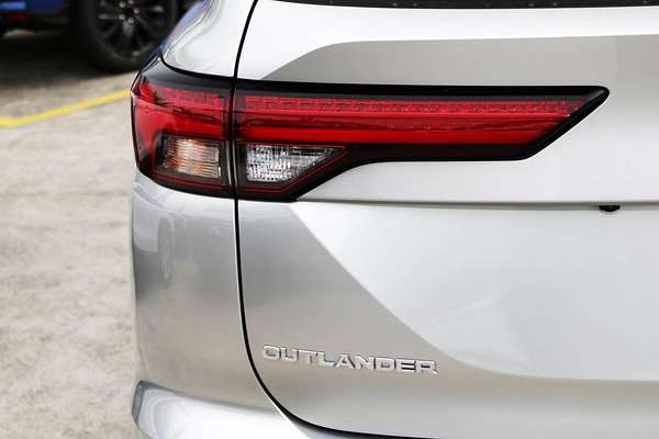 2024 Mitsubishi Outlander Exceed Tourer ZM