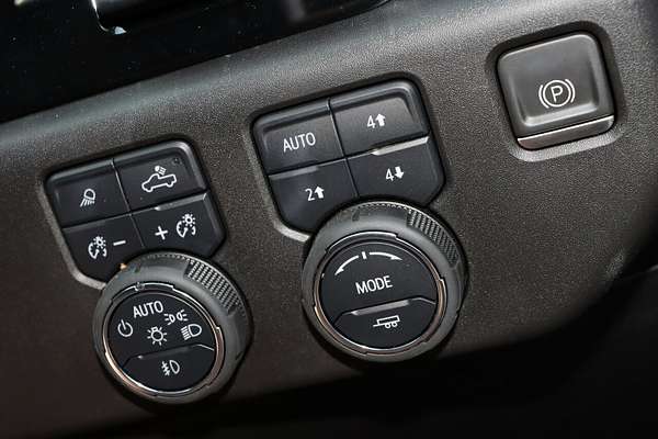 2025 Chevrolet Silverado 1500 LTZ Premium W/Tech Pack T1 4X4