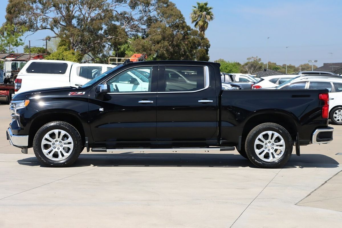 2025 Chevrolet Silverado 1500 LTZ Premium W/Tech Pack T1 4X4