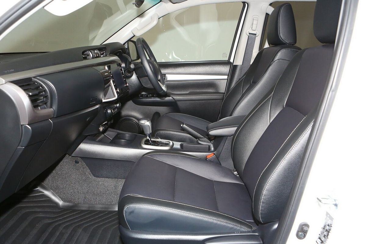 2023 Toyota Hilux SR5 GUN126R 4X4