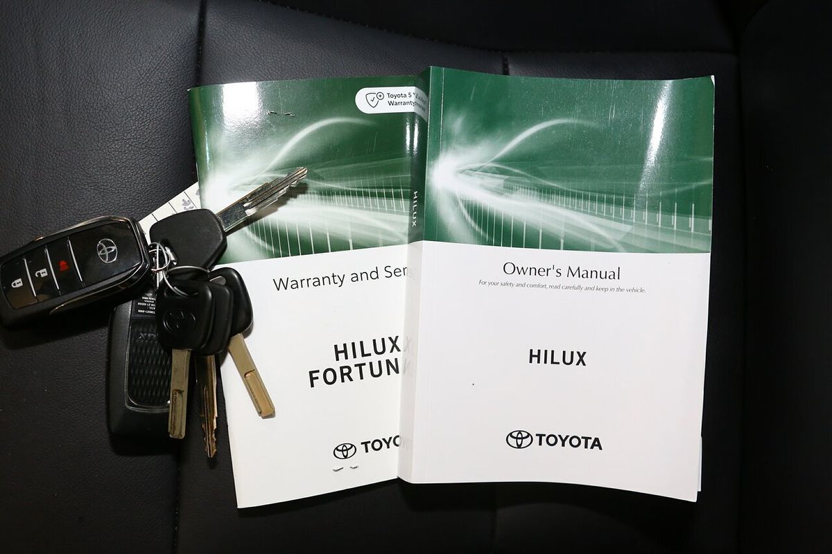 2023 Toyota Hilux SR5 GUN126R 4X4