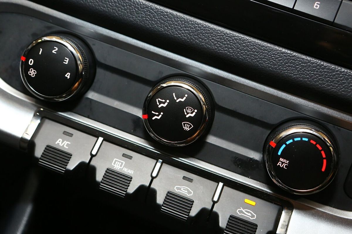 2015 Kia Rio S UB