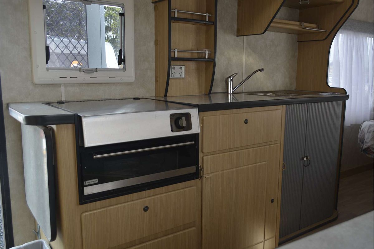 2011 Jurgens Lunagazer J2403