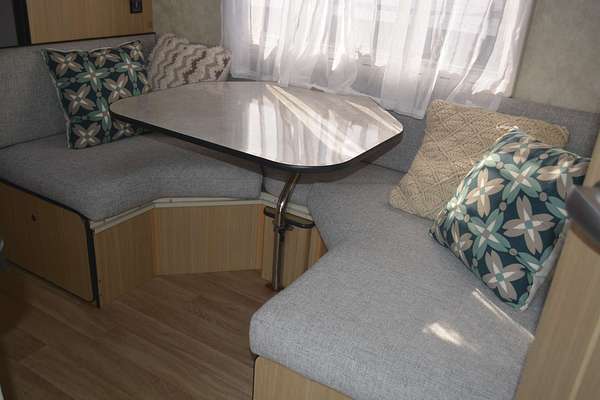 2011 Jurgens Lunagazer J2403