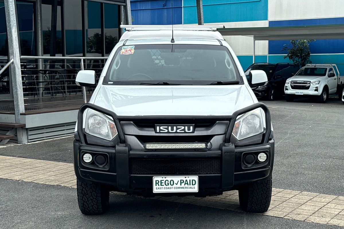 2018 Isuzu D-MAX SX  4X4