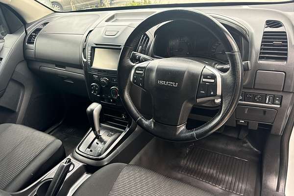 2018 Isuzu D-MAX SX  4X4