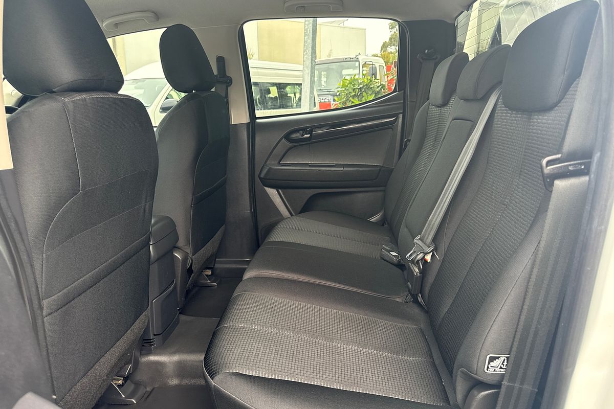 2018 Isuzu D-MAX SX  4X4