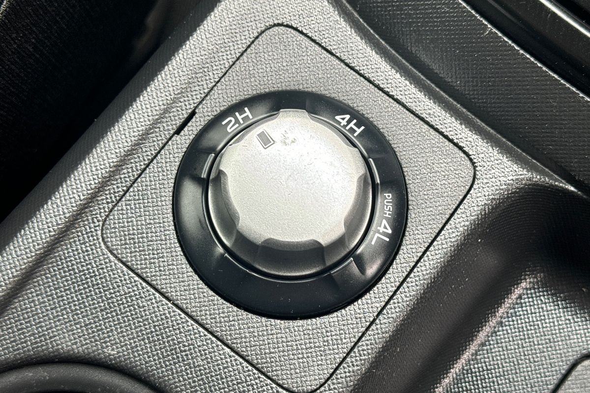 2018 Isuzu D-MAX SX  4X4