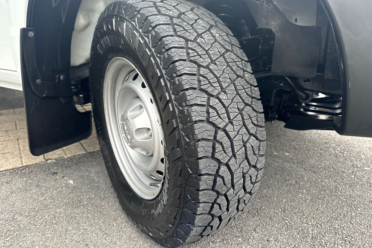 2018 Isuzu D-MAX SX  4X4