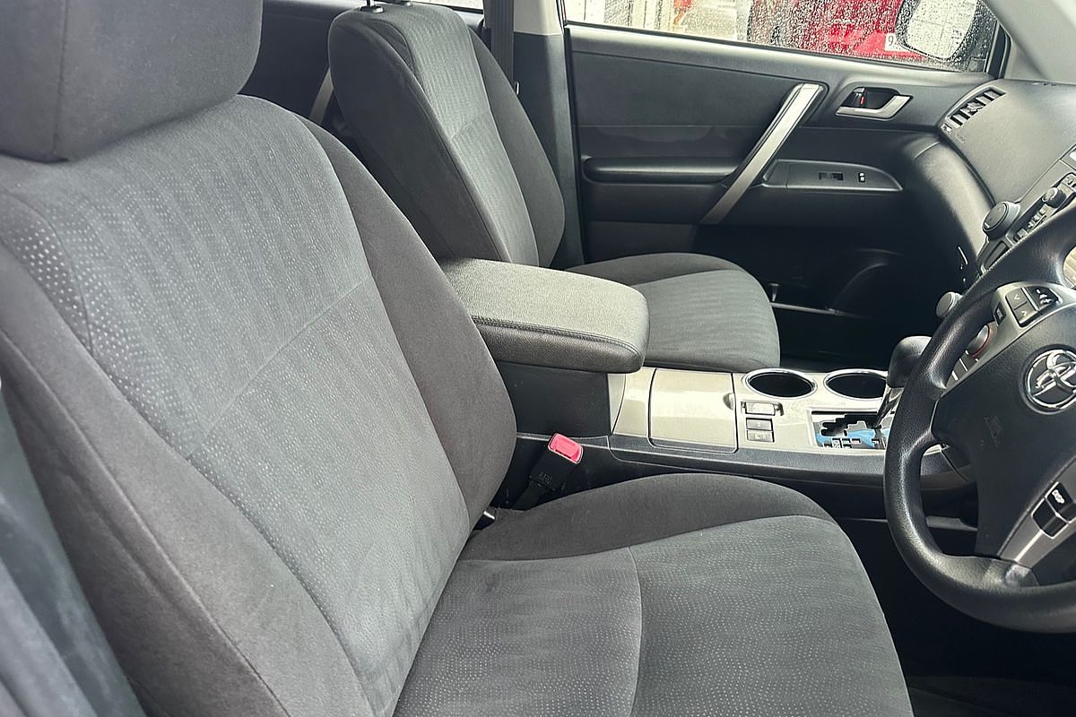2013 Toyota Kluger KX-R GSU45R