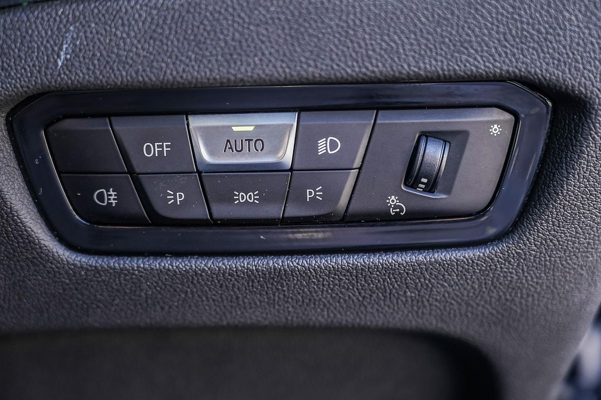 2023 BMW 3 Series 330i M Sport G20 LCI