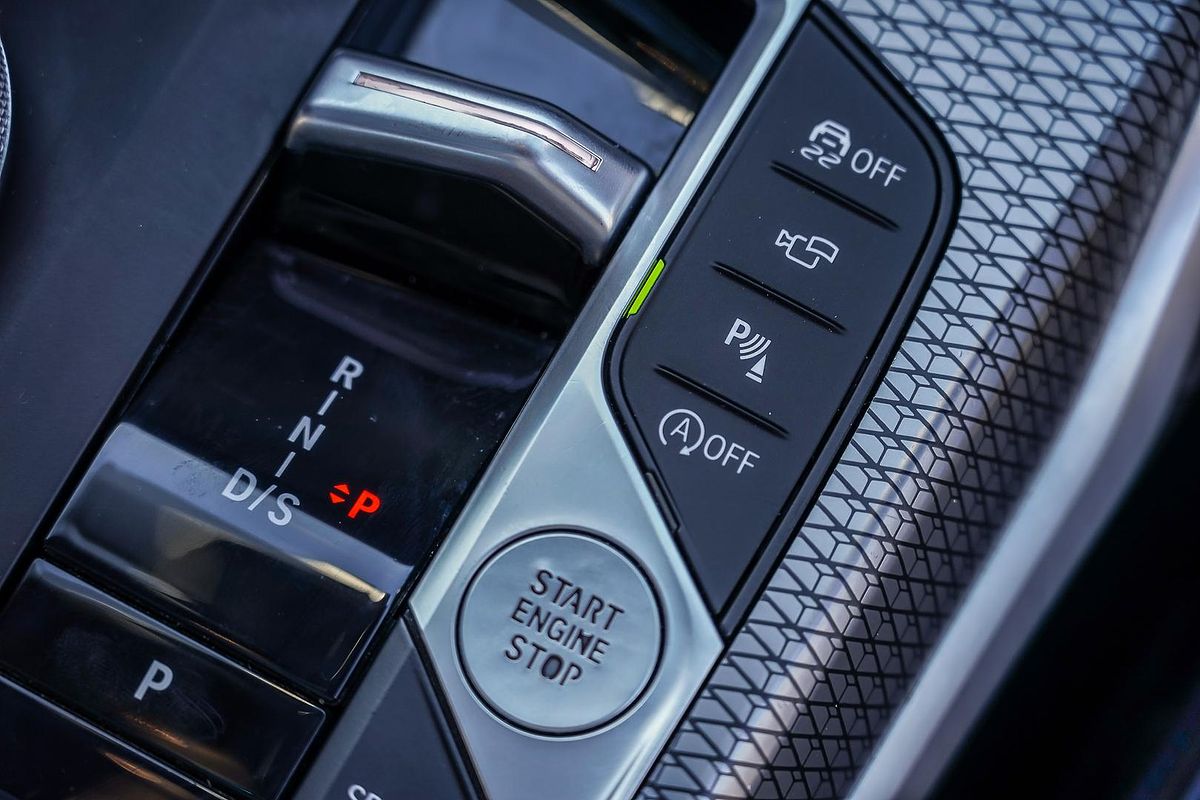 2023 BMW 3 Series 330i M Sport G20 LCI