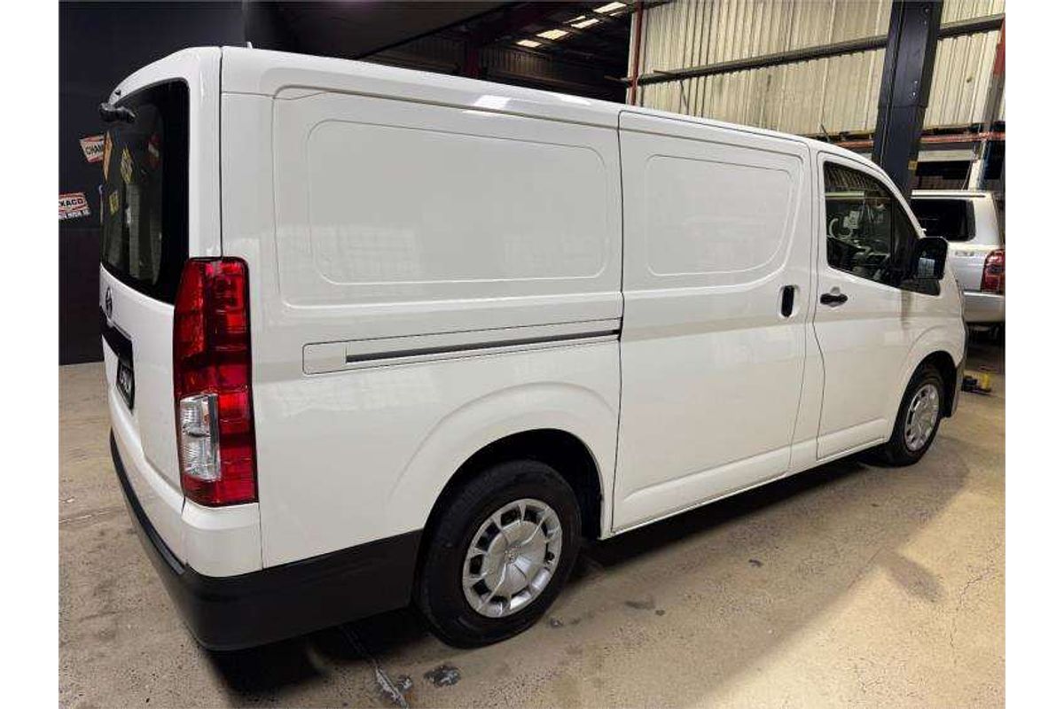 2020 Toyota Hiace  GDH300R LWB
