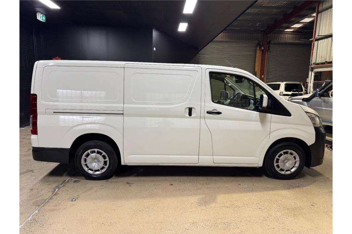 2020 Toyota Hiace  GDH300R LWB