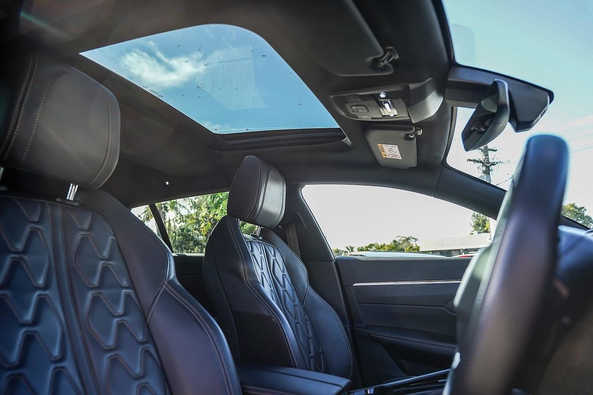 2022 Peugeot 508 GT R8