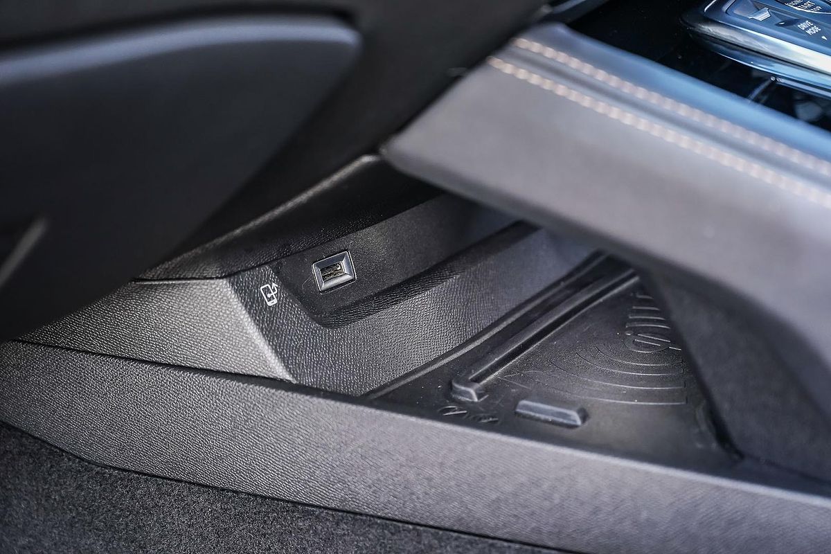 2022 Peugeot 508 GT R8