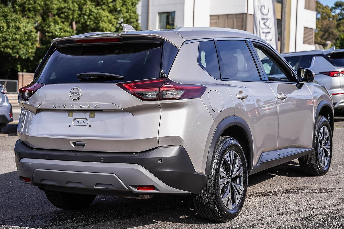 2024 Nissan X-TRAIL ST-L T33