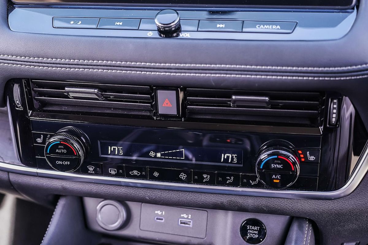 2024 Nissan X-TRAIL ST-L T33