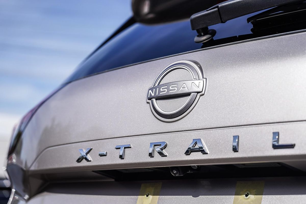 2024 Nissan X-TRAIL ST-L T33