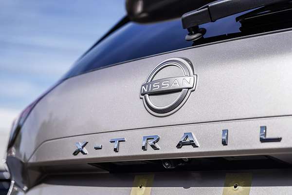 2024 Nissan X-TRAIL ST-L T33