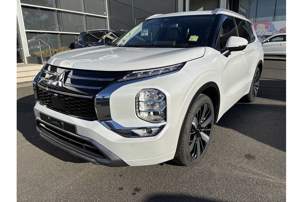 2025 Mitsubishi Outlander Exceed ZM