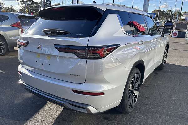 2025 Mitsubishi Outlander Exceed ZM