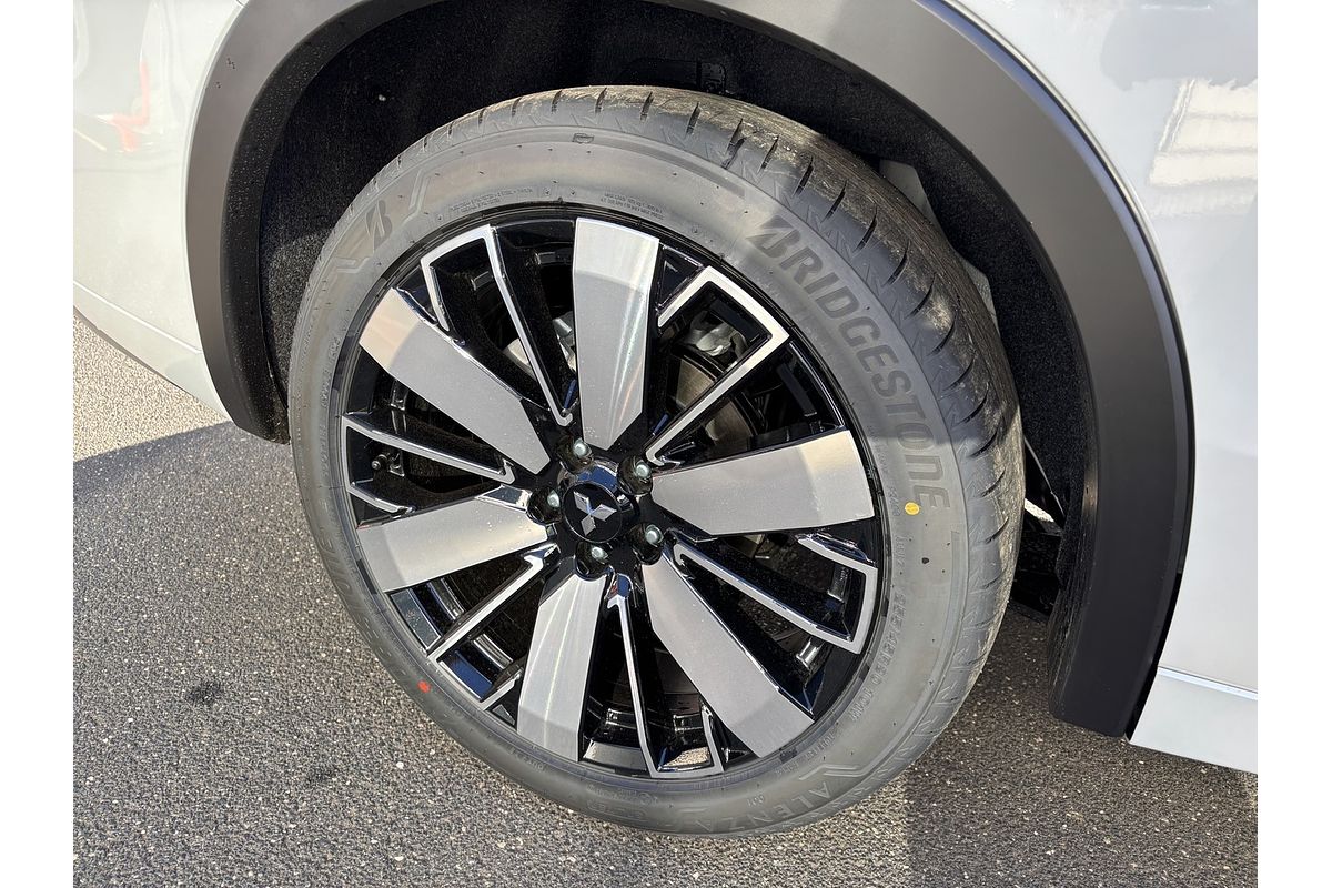 2025 Mitsubishi Outlander Exceed ZM