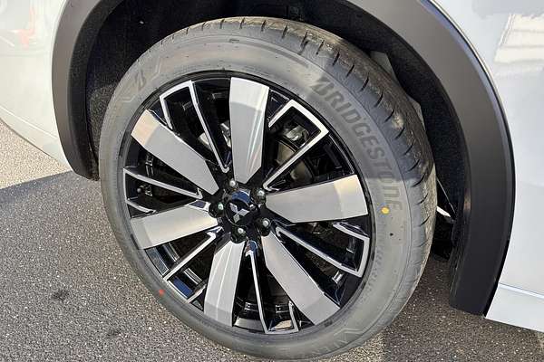 2025 Mitsubishi Outlander Exceed ZM