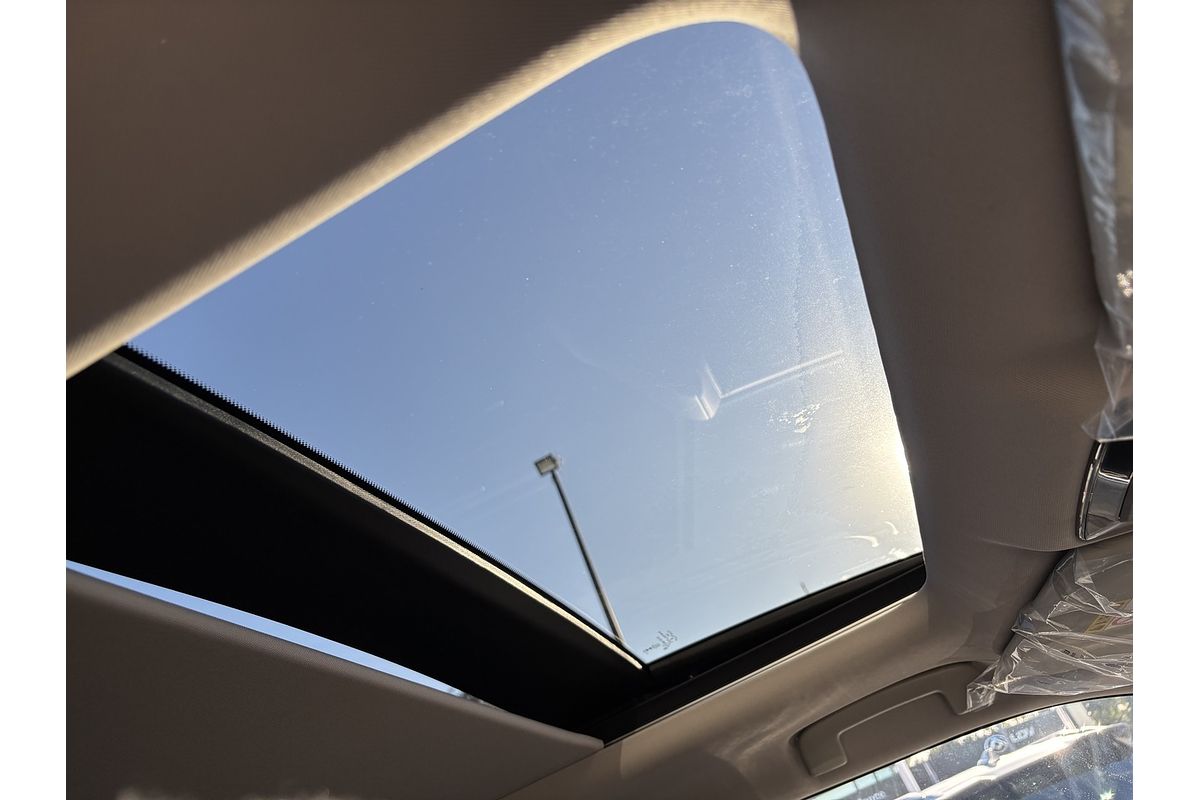 2025 Mitsubishi Outlander Exceed ZM