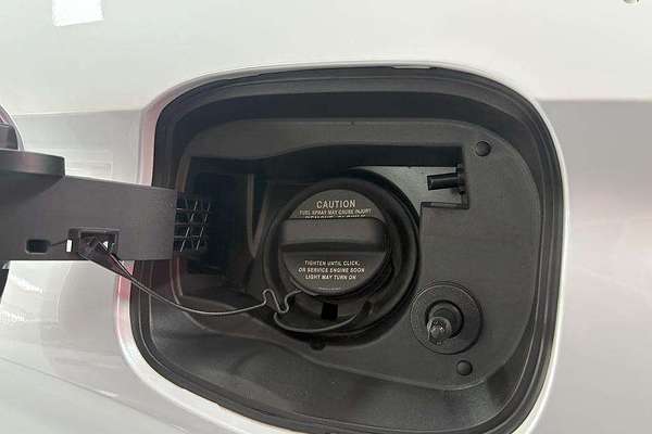 2025 Mitsubishi Outlander PHEV GSR ZM