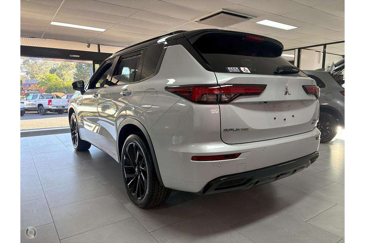 2025 Mitsubishi Outlander PHEV GSR ZM