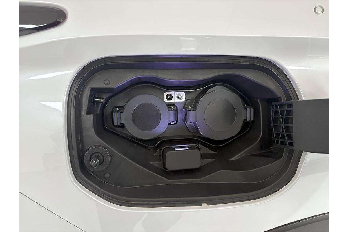2025 Mitsubishi Outlander PHEV GSR ZM