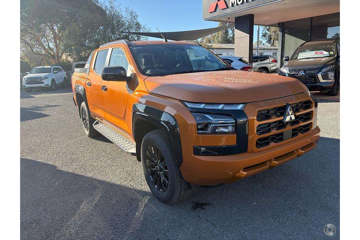 2025 Mitsubishi Triton GSR MV 4X4