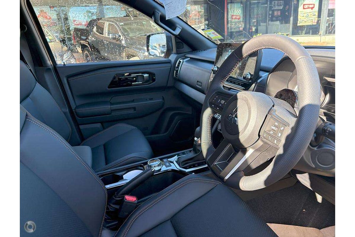 2025 Mitsubishi Triton GSR MV 4X4