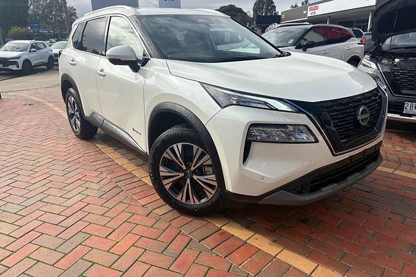 2025 Nissan X-TRAIL ST-L e-POWER T33