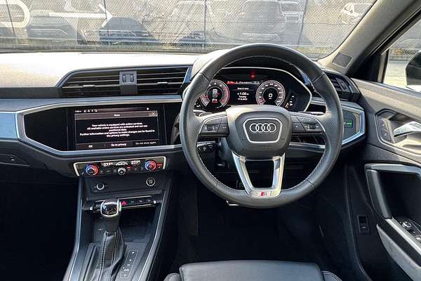 2022 Audi Q3 40 TFSI S line F3
