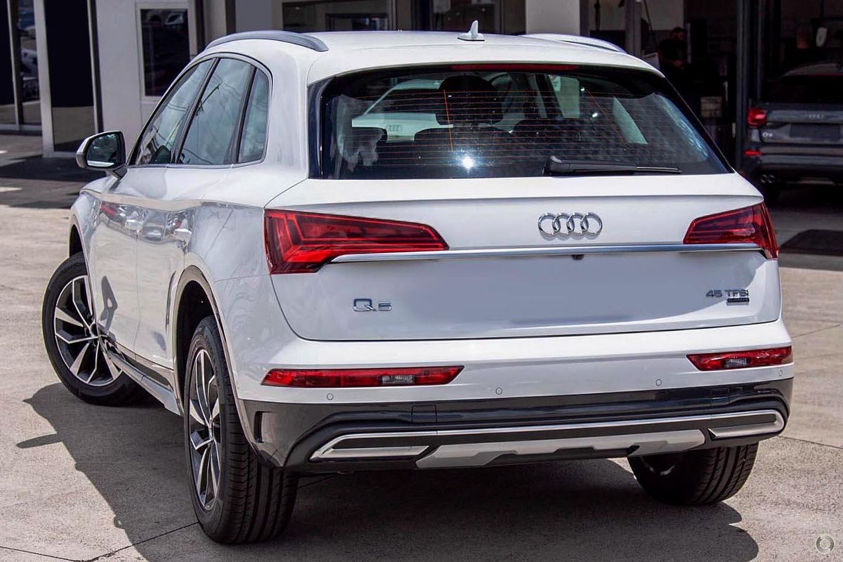 2023 Audi Q5 45 TFSI FY